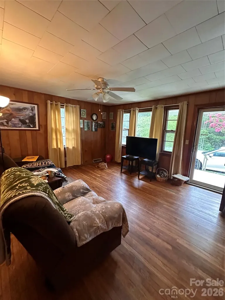 107 Vida Lane Cherryville NC 28021