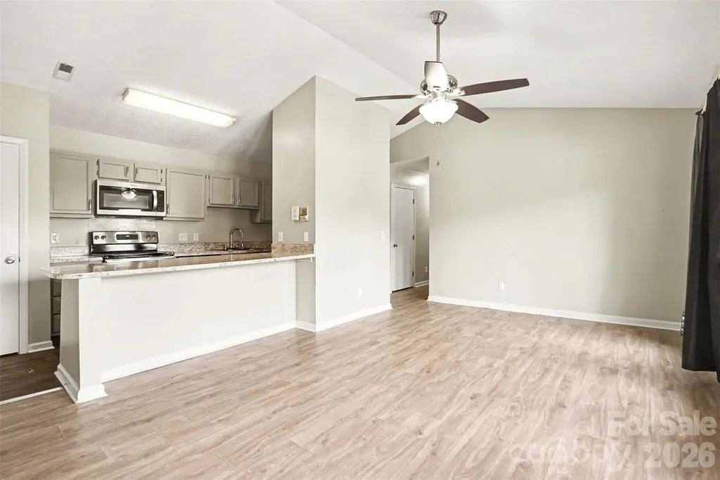 6165 Meadow Rose Lane Charlotte NC 28215