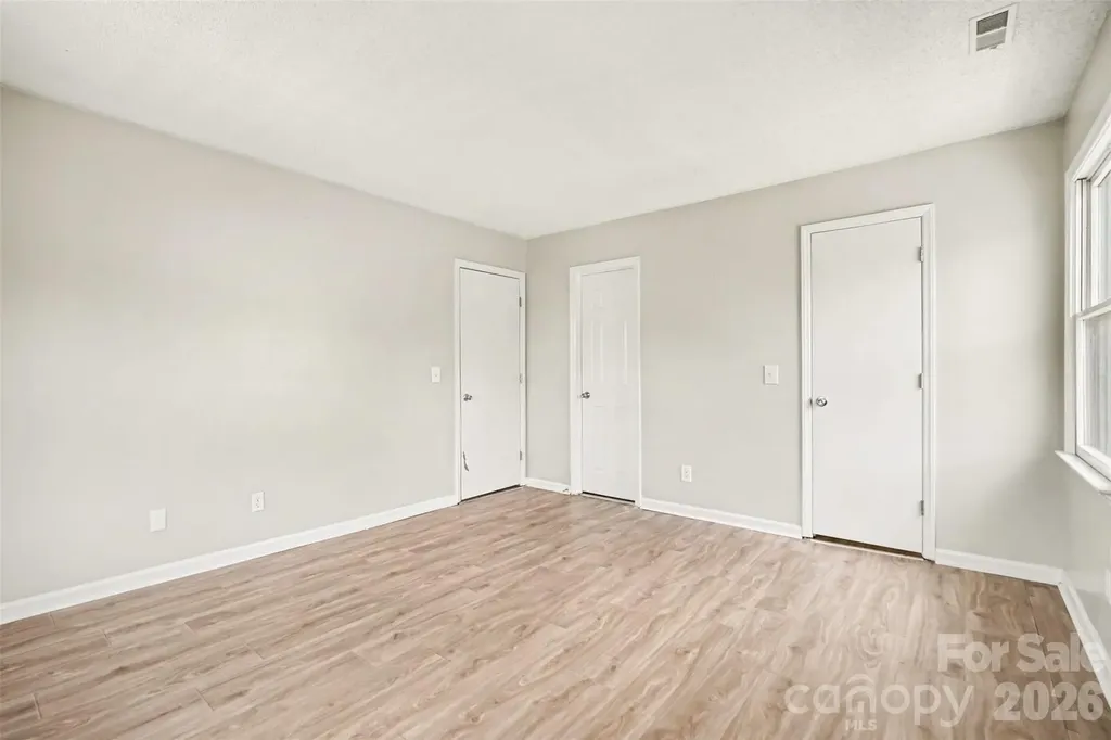 6165 Meadow Rose Lane Charlotte NC 28215