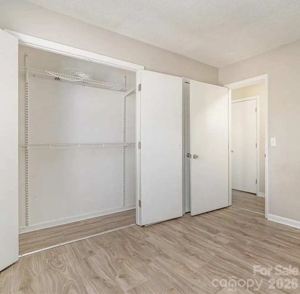 6165 Meadow Rose Lane Charlotte NC 28215