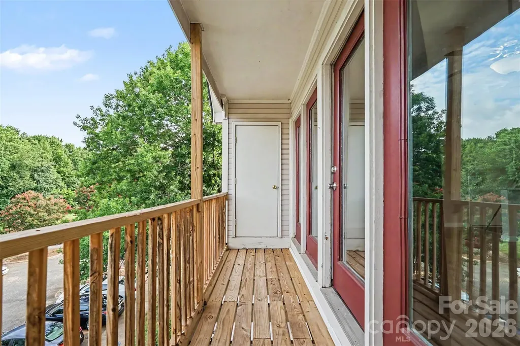 6165 Meadow Rose Lane Charlotte NC 28215