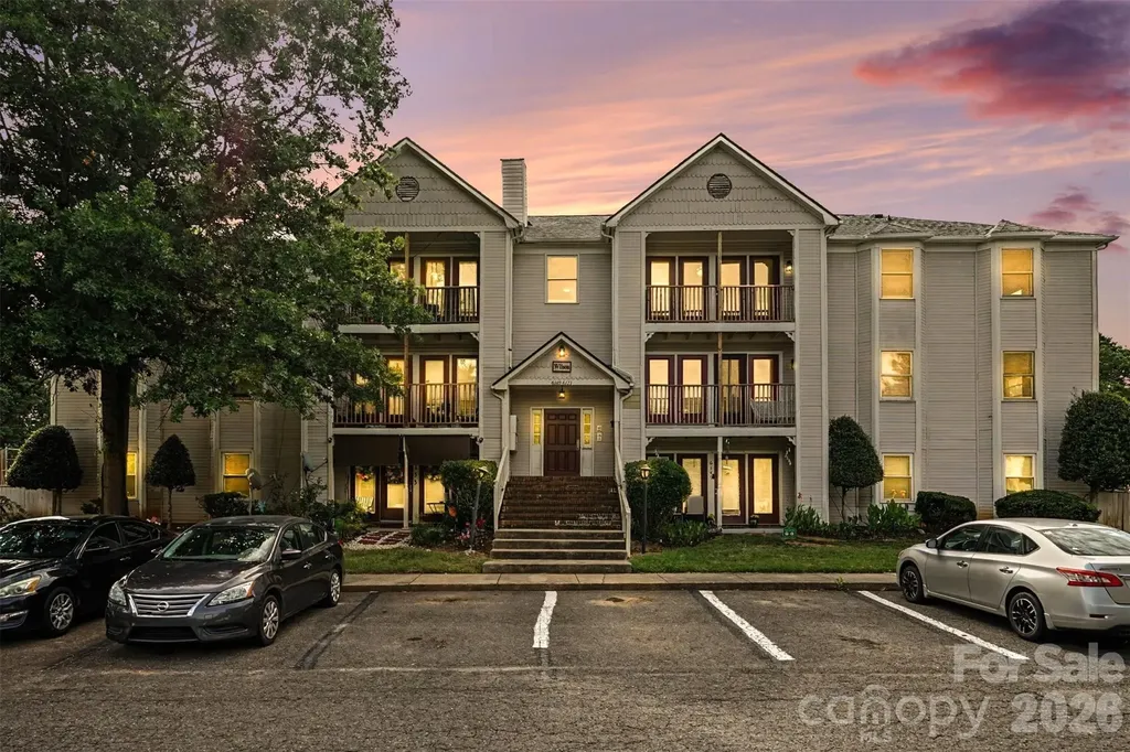 6165 Meadow Rose Lane Charlotte NC 28215