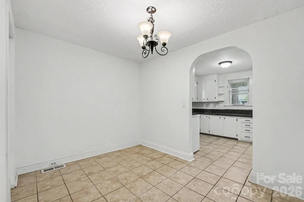 2111 Englewood Street Kannapolis NC 28083