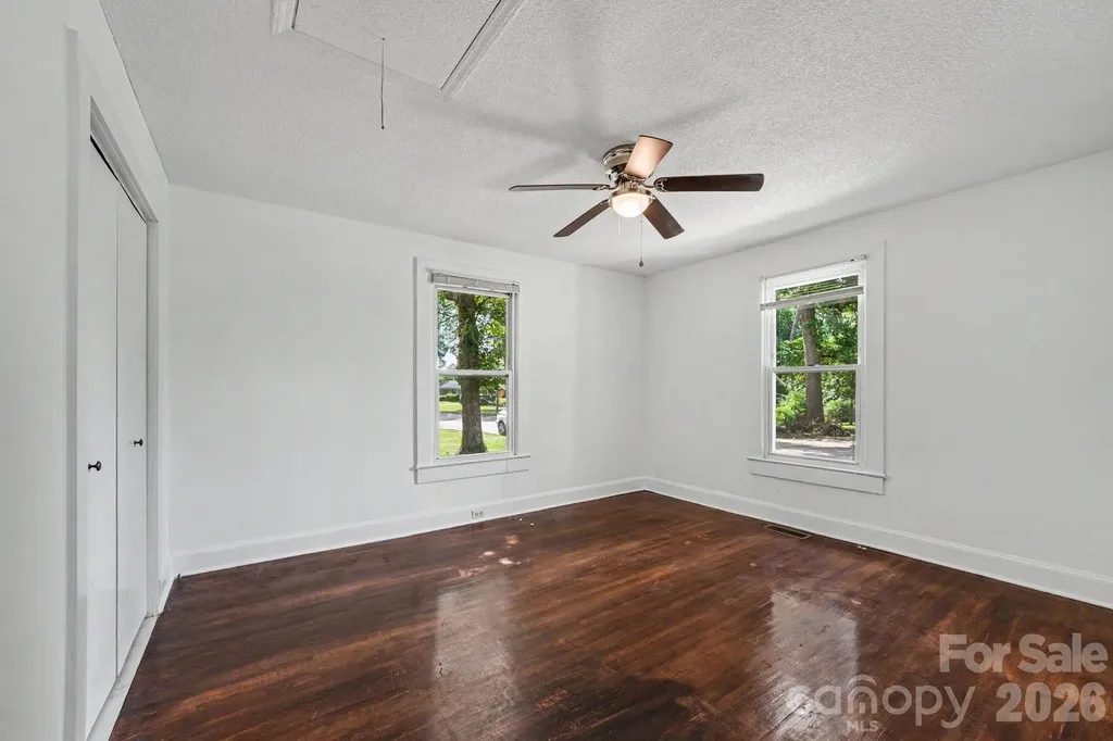 2111 Englewood Street Kannapolis NC 28083