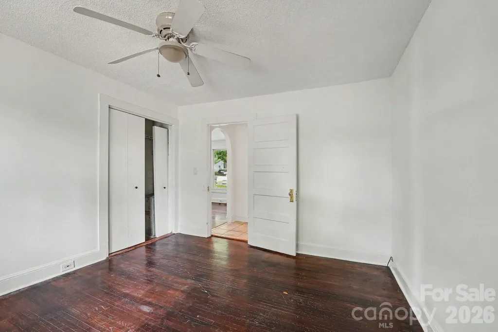 2111 Englewood Street Kannapolis NC 28083
