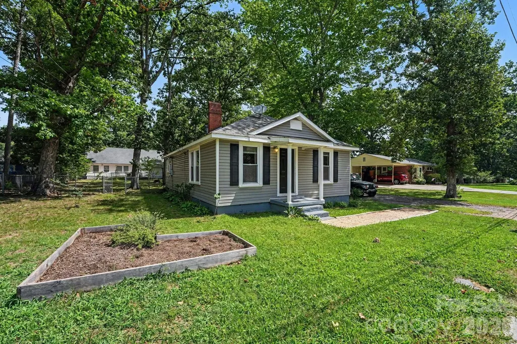2111 Englewood Street Kannapolis NC 28083