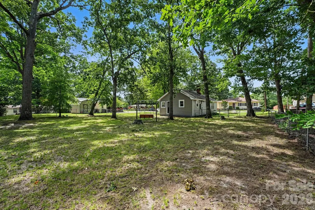 2111 Englewood Street Kannapolis NC 28083
