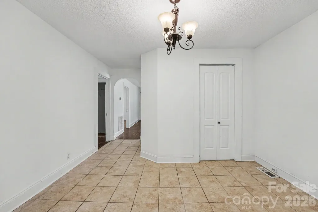 2111 Englewood Street Kannapolis NC 28083