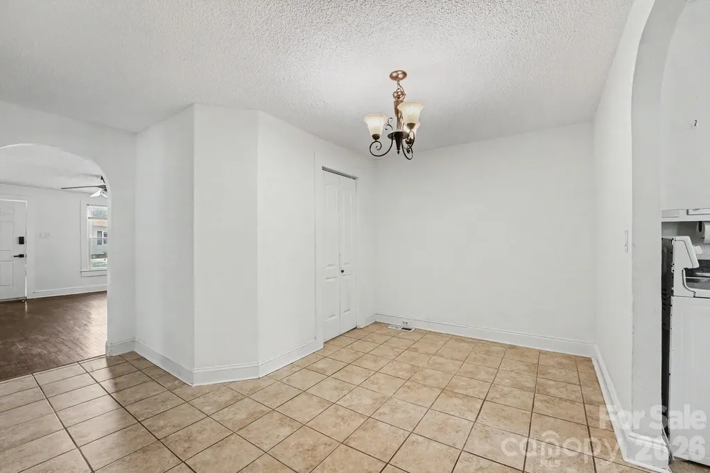 2111 Englewood Street Kannapolis NC 28083