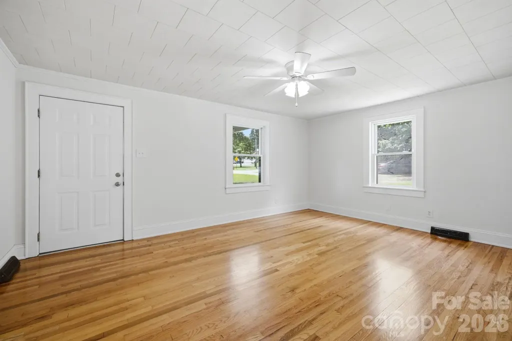 825 21st Street Drive SE Hickory NC 28602