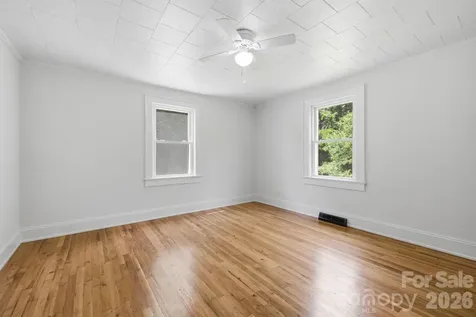 825 21st Street Drive SE Hickory NC 28602
