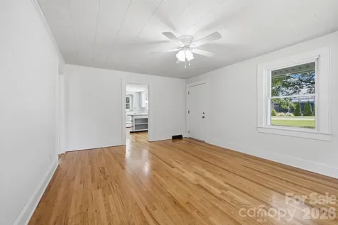 825 21st Street Drive SE Hickory NC 28602