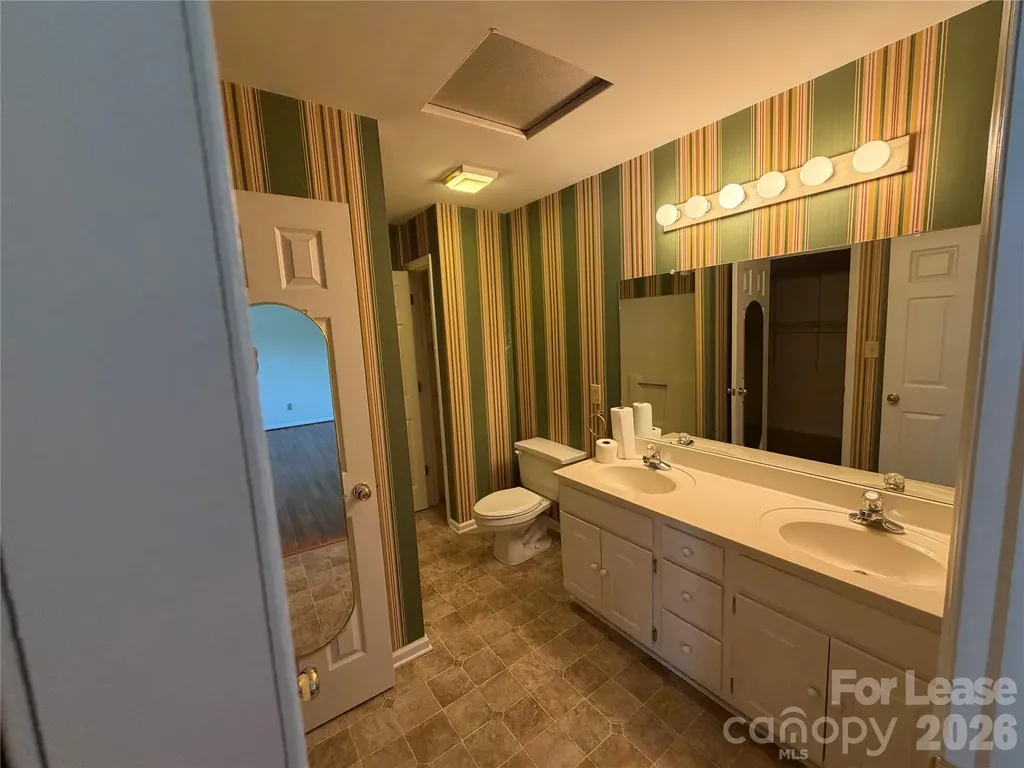 236 Meadow Oaks Drive Statesville NC 28625