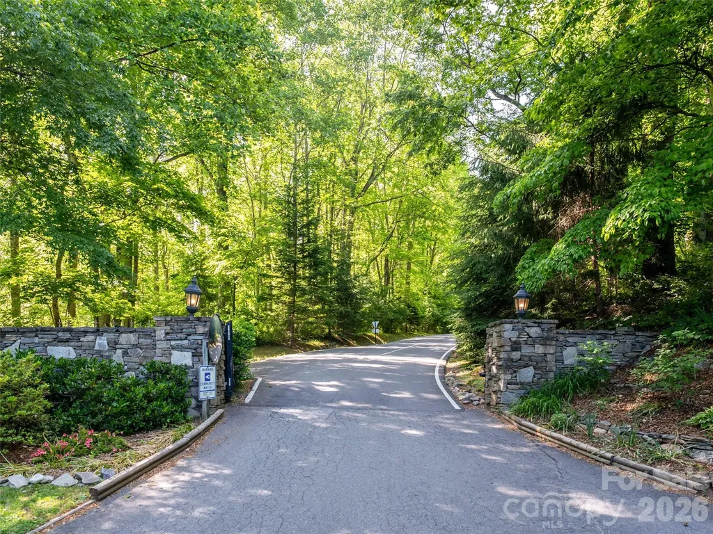 8 White Birch Court Black Mountain NC 28711