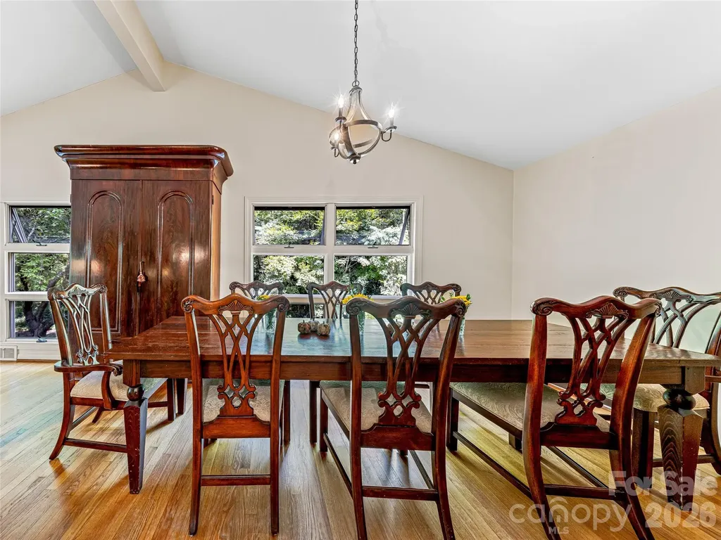 5 Hillcrest Road E Asheville NC 28804