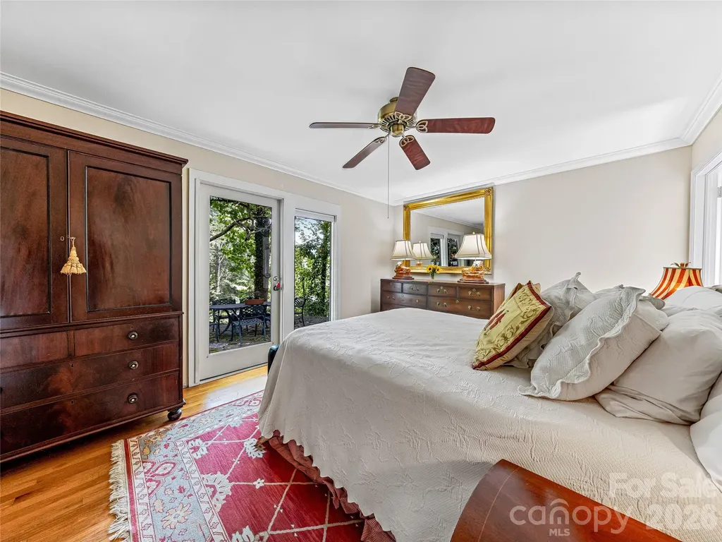 5 Hillcrest Road E Asheville NC 28804
