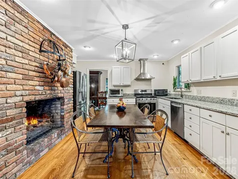 5 Hillcrest Road E Asheville NC 28804