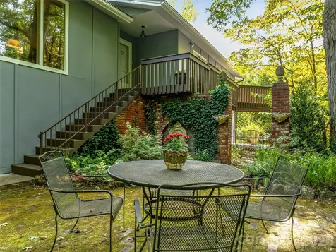 5 Hillcrest Road E Asheville NC 28804