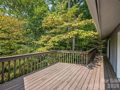 5 Hillcrest Road E Asheville NC 28804