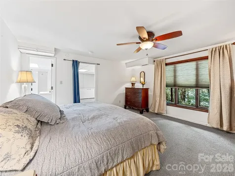 5 Hillcrest Road E Asheville NC 28804