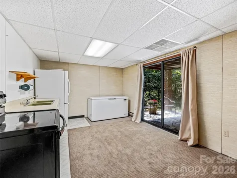 5 Hillcrest Road E Asheville NC 28804