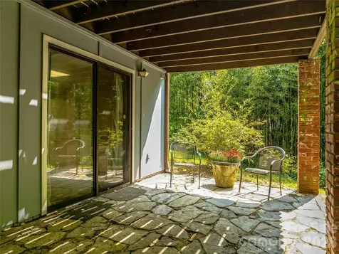5 Hillcrest Road E Asheville NC 28804