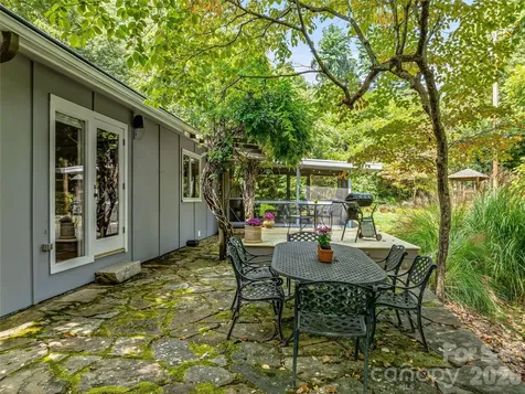 5 Hillcrest Road E Asheville NC 28804