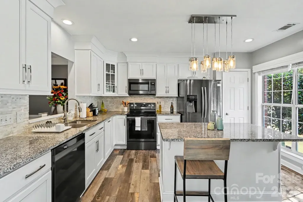 5912 Downfield Wood Drive Charlotte NC 28269