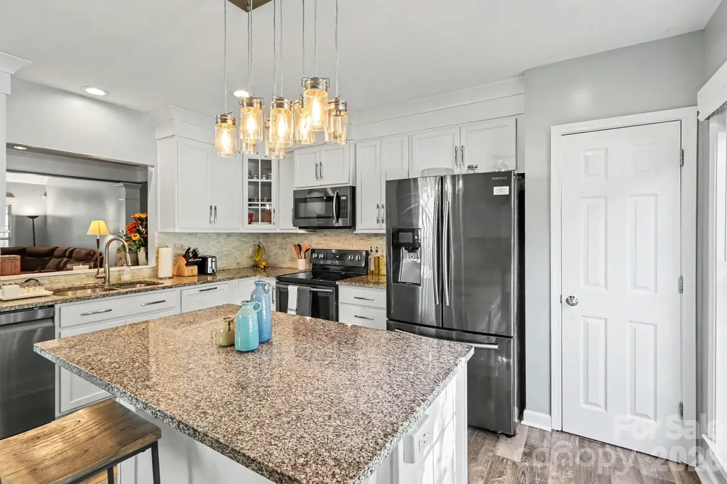 5912 Downfield Wood Drive Charlotte NC 28269