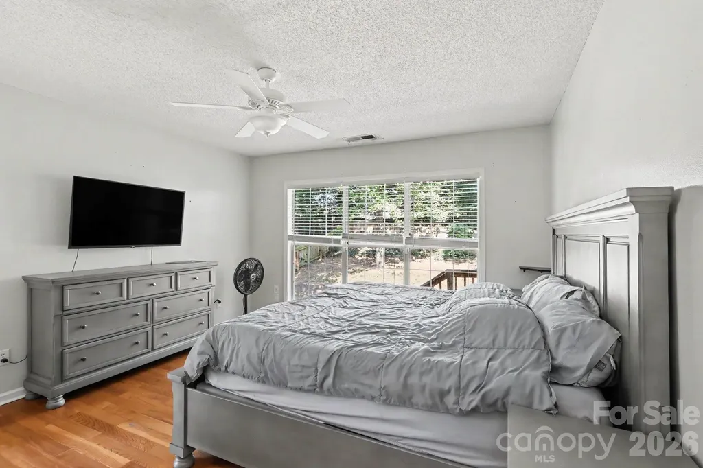 5912 Downfield Wood Drive Charlotte NC 28269