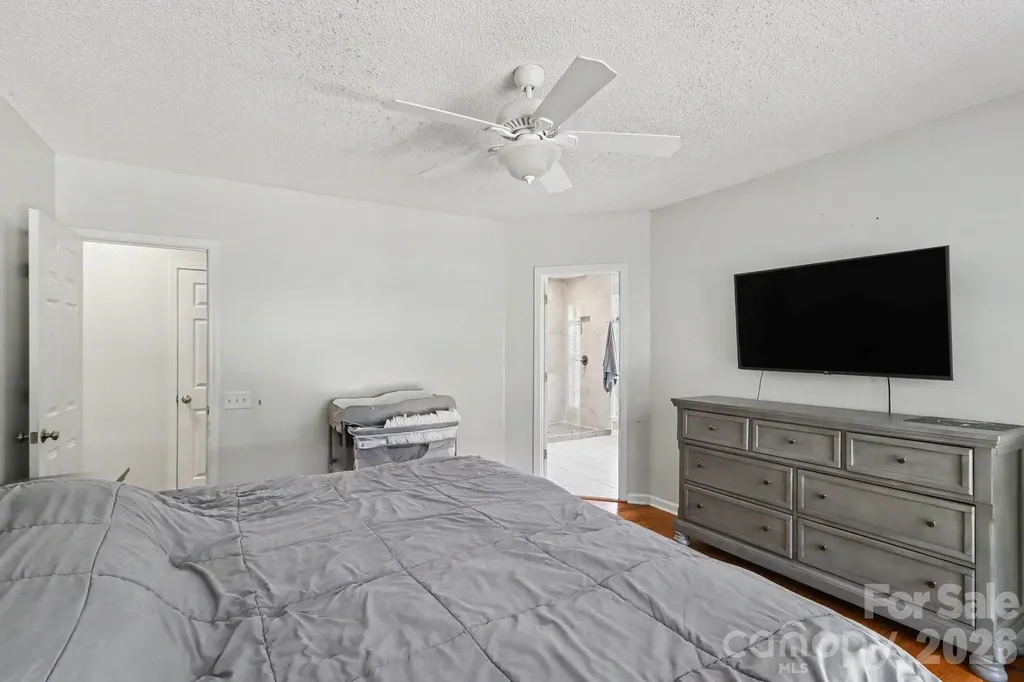 5912 Downfield Wood Drive Charlotte NC 28269
