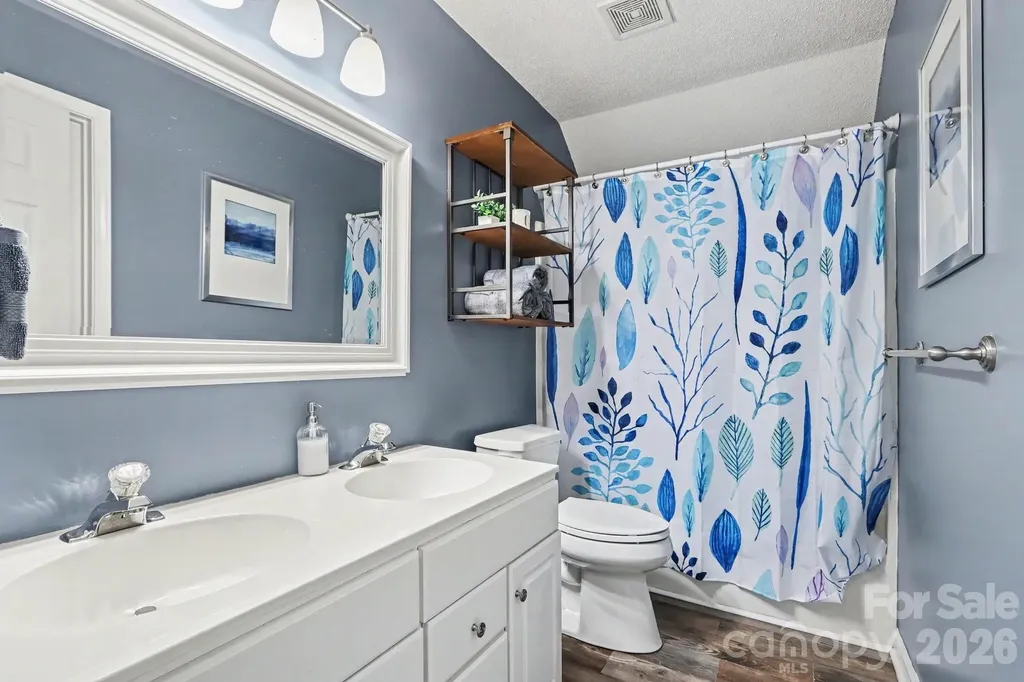 5912 Downfield Wood Drive Charlotte NC 28269