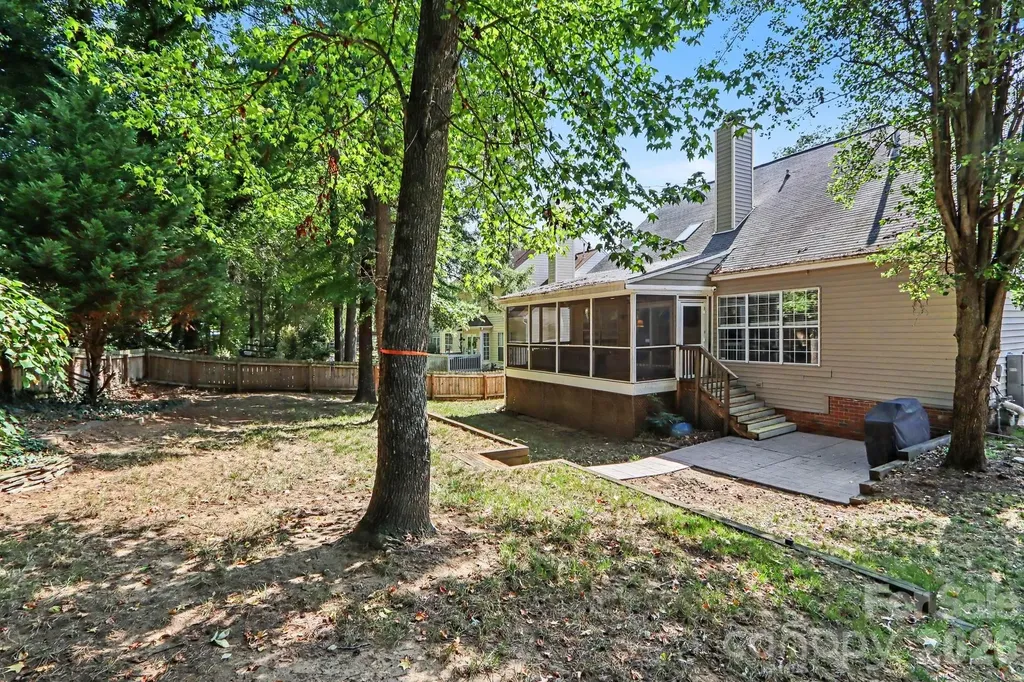 5912 Downfield Wood Drive Charlotte NC 28269