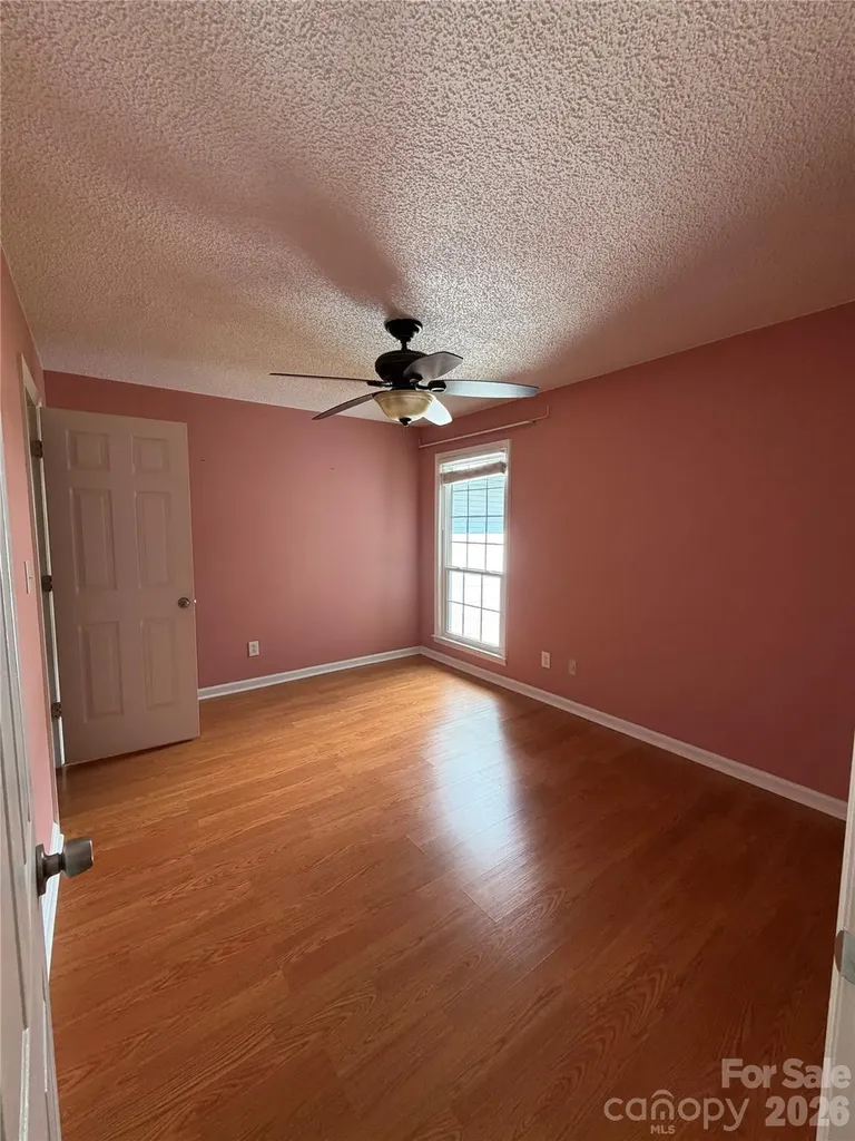 5839 Harris Grove Lane Charlotte NC 28212