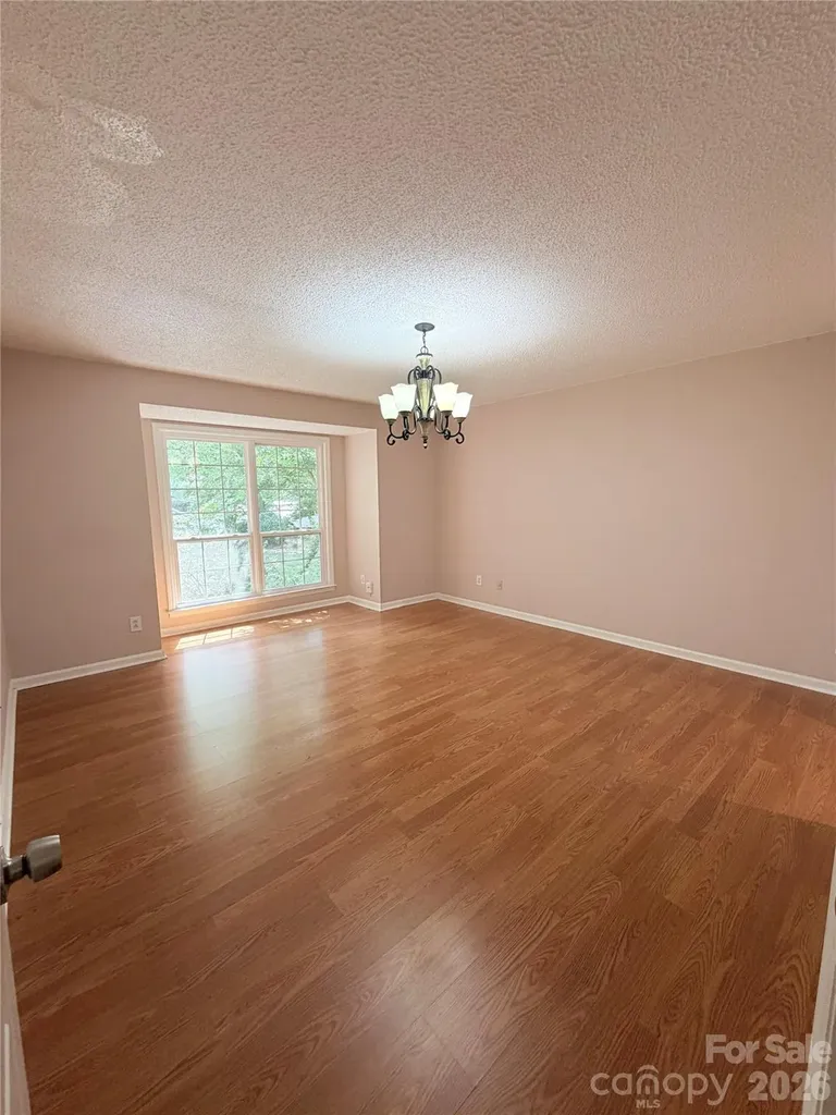 5839 Harris Grove Lane Charlotte NC 28212