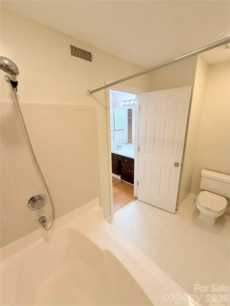 5839 Harris Grove Lane Charlotte NC 28212