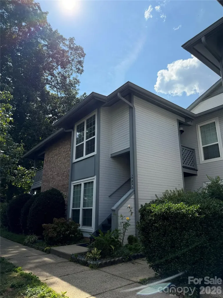 5839 Harris Grove Lane Charlotte NC 28212