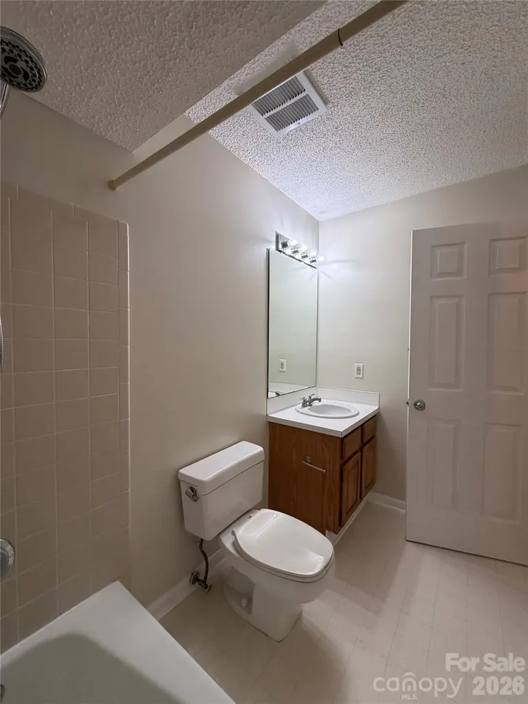 5839 Harris Grove Lane Charlotte NC 28212