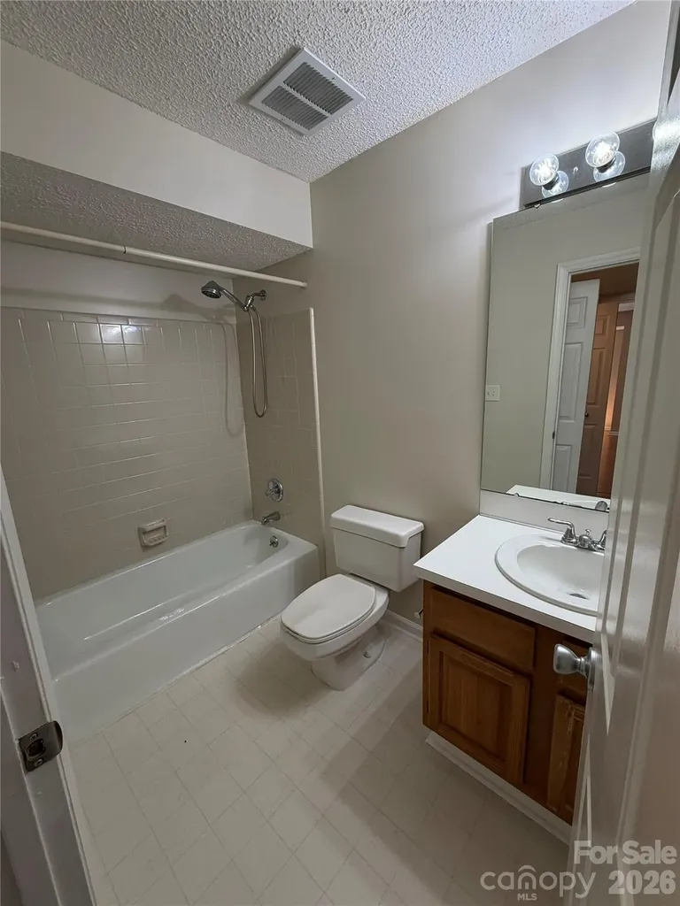 5839 Harris Grove Lane Charlotte NC 28212