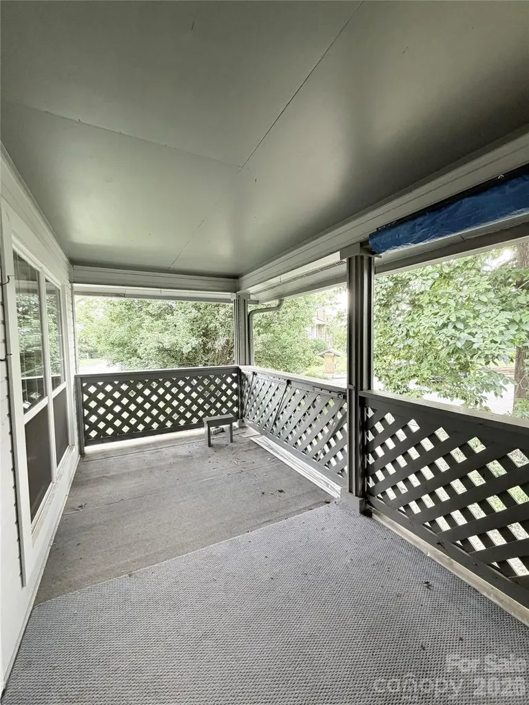 5839 Harris Grove Lane Charlotte NC 28212