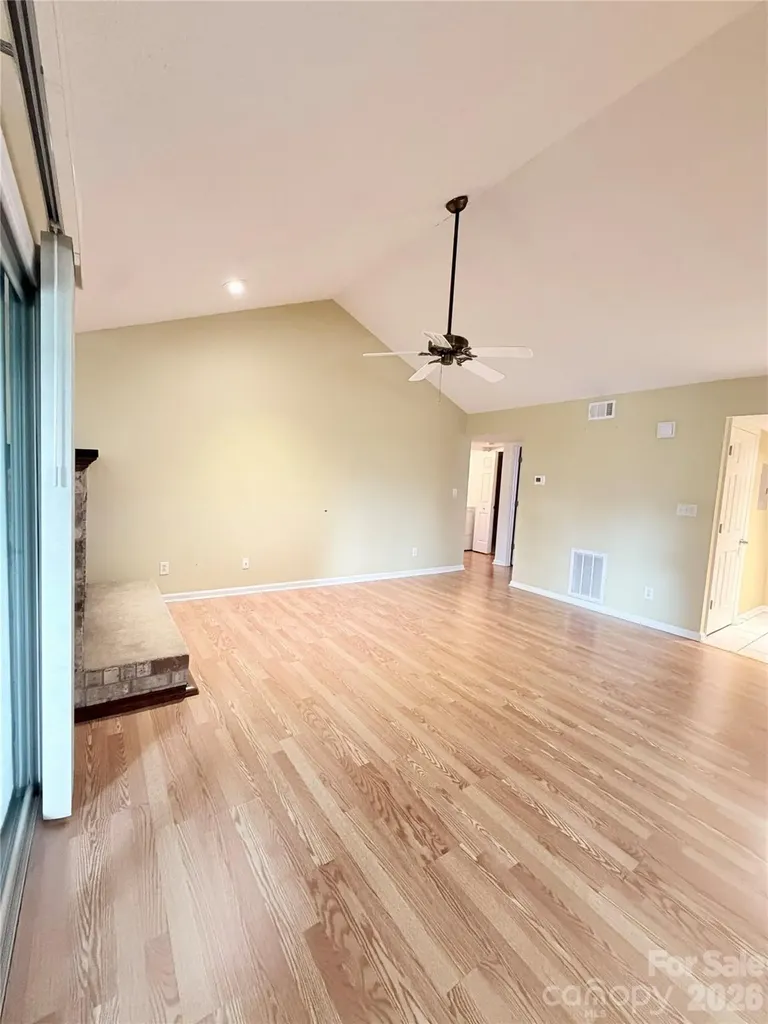 5839 Harris Grove Lane Charlotte NC 28212