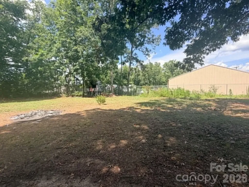 1663 Harris Henrietta Road Forest City NC 28043