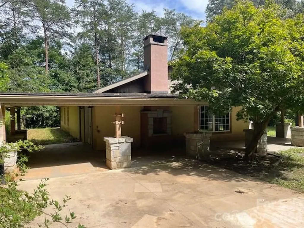 94 Robertson Drive Old Fort NC 28762
