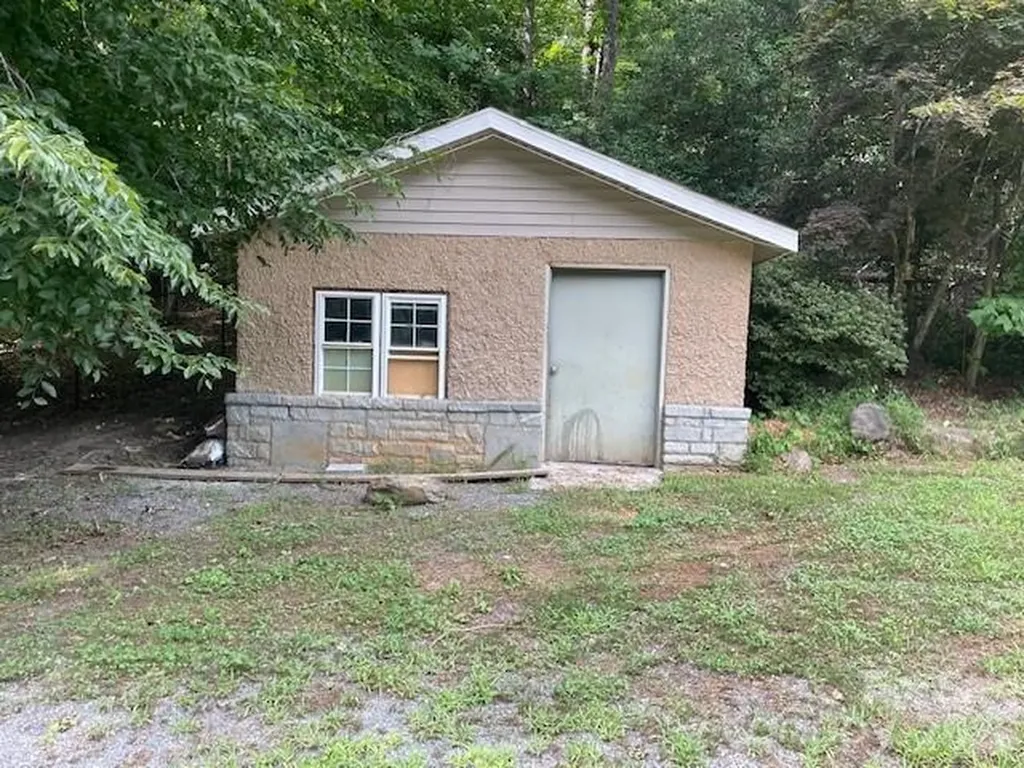 94 Robertson Drive Old Fort NC 28762