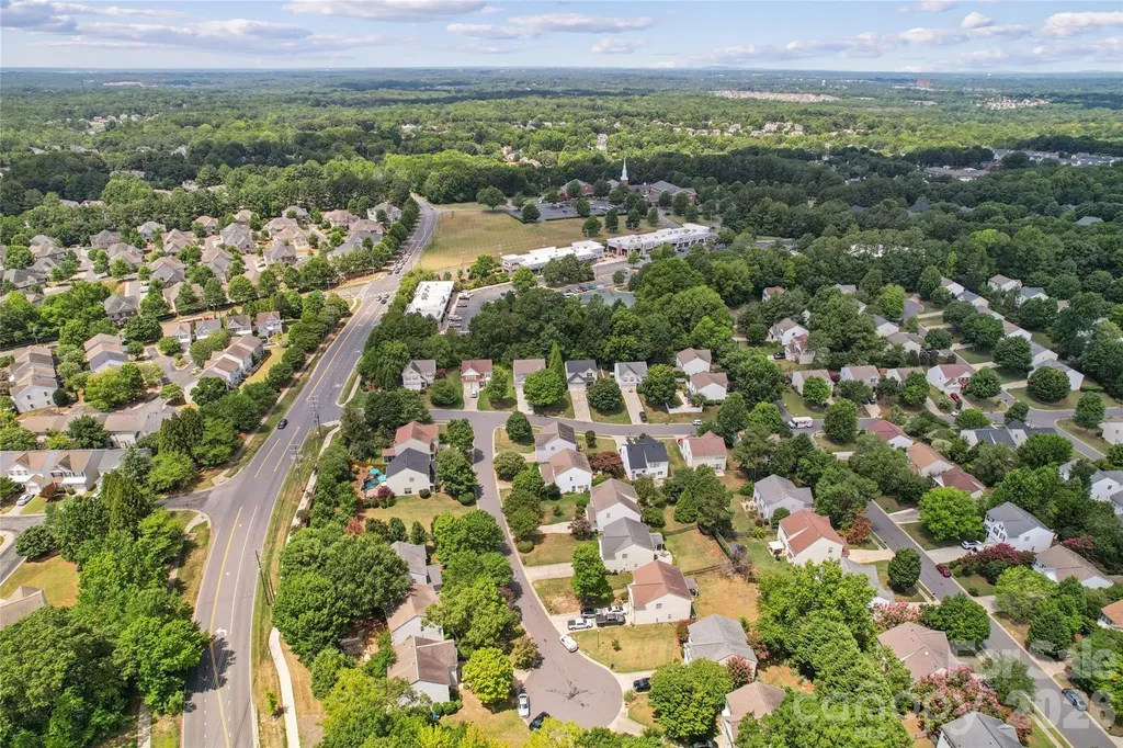 15114 Edindale Drive Charlotte NC 28277