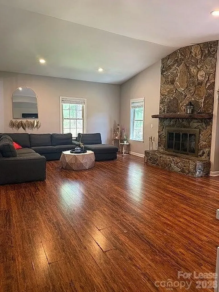 8511 Viking Drive Waxhaw NC 28173