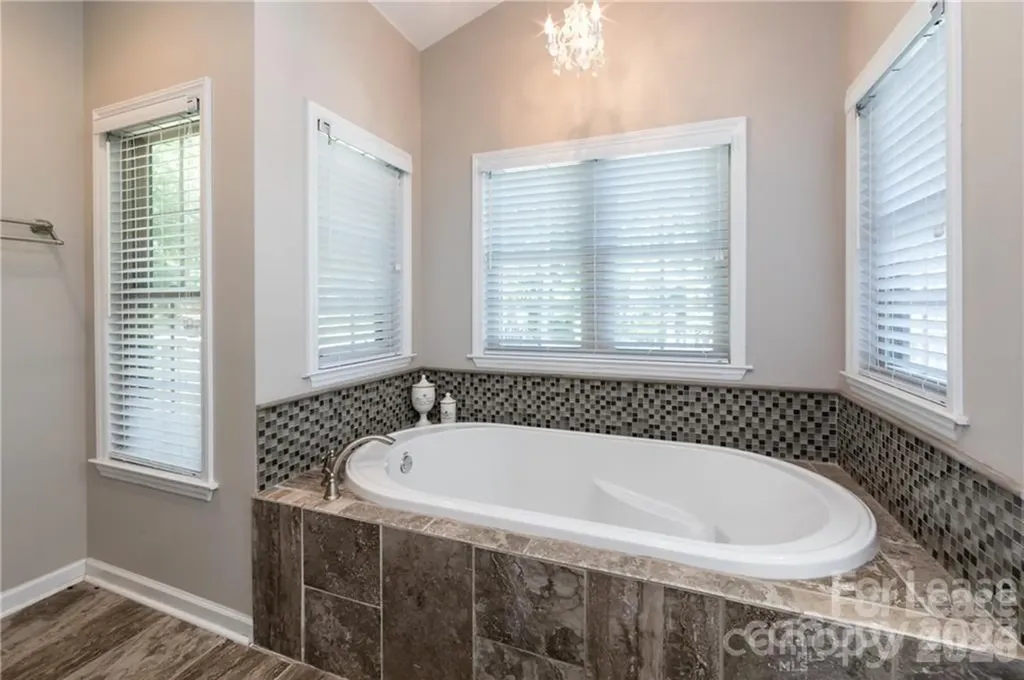 8511 Viking Drive Waxhaw NC 28173