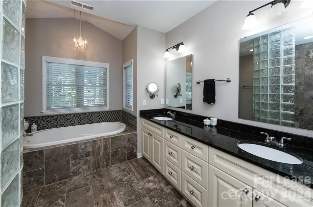 8511 Viking Drive Waxhaw NC 28173