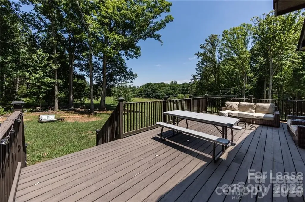 8511 Viking Drive Waxhaw NC 28173