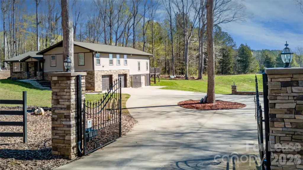 8511 Viking Drive Waxhaw NC 28173